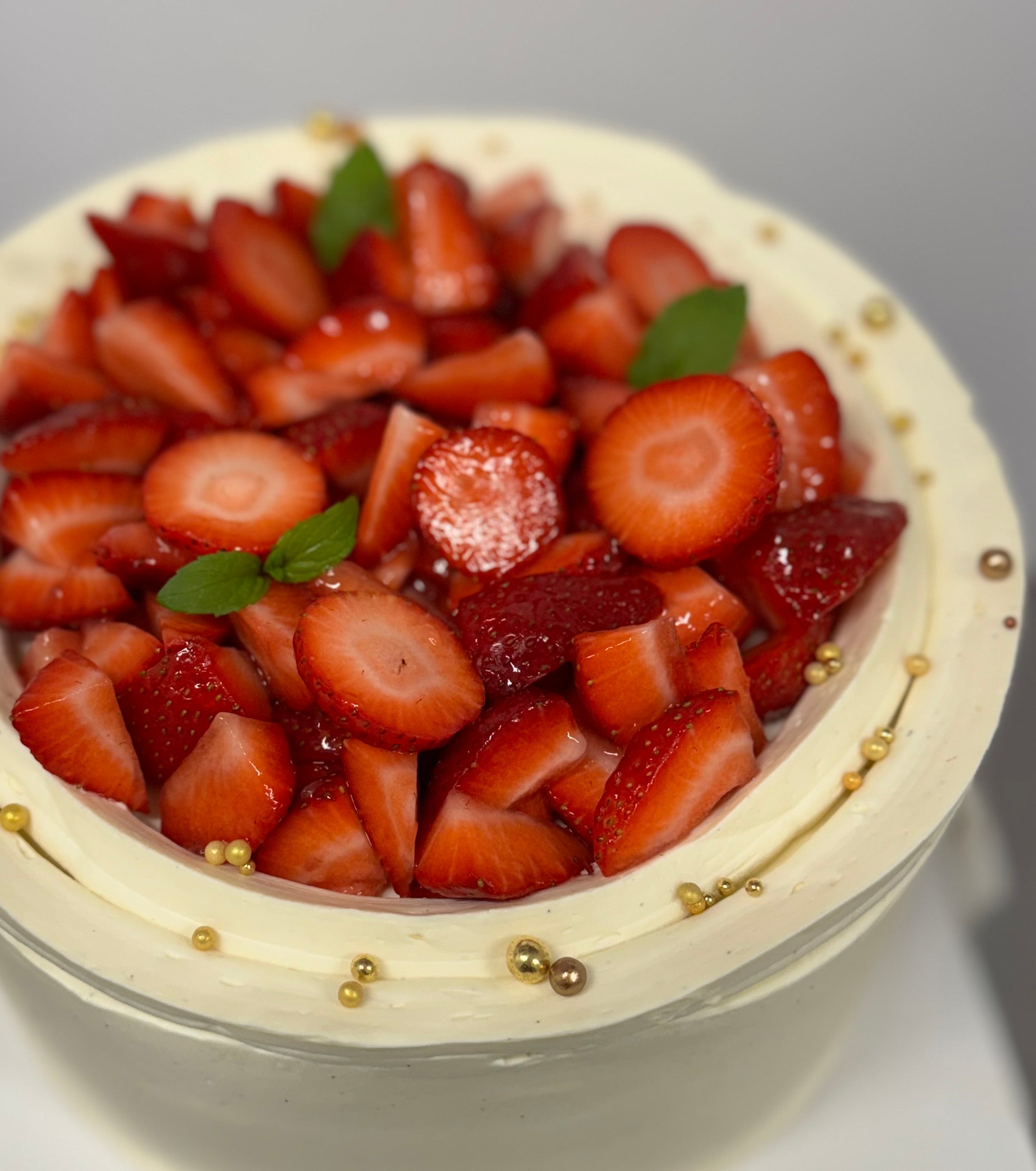 Strawberry & Vanilla Cake